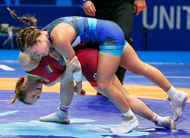 alli ragan match hoch